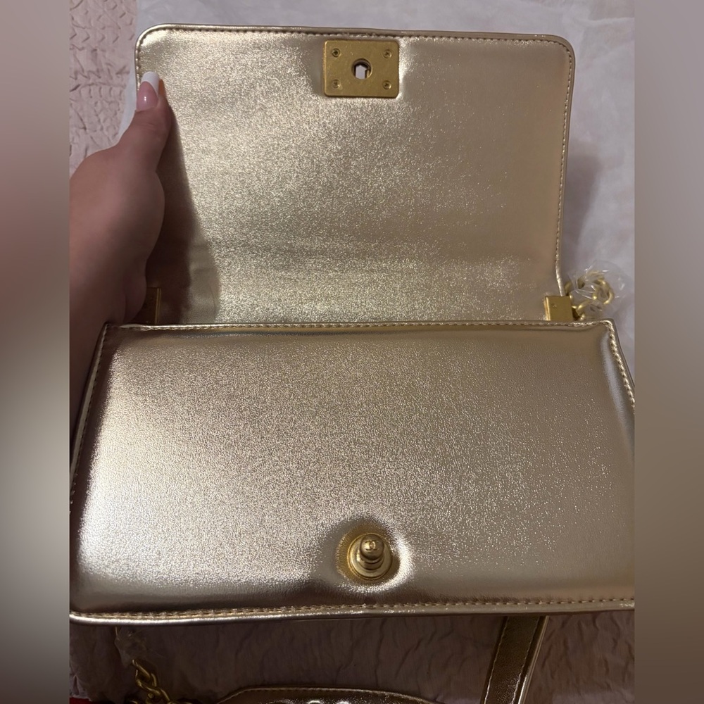 Fashion Metallic Gold Quilted Calfskin Medium Classic Double Flap Shoulder Bag - Picture 8 of 16
